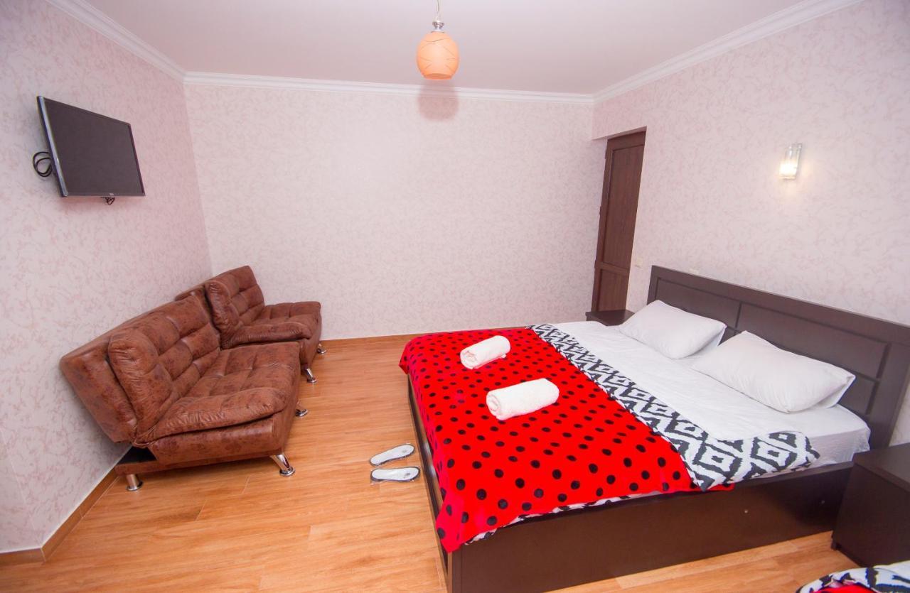 Hotel Elegant 2 Тбилиси Екстериор снимка
