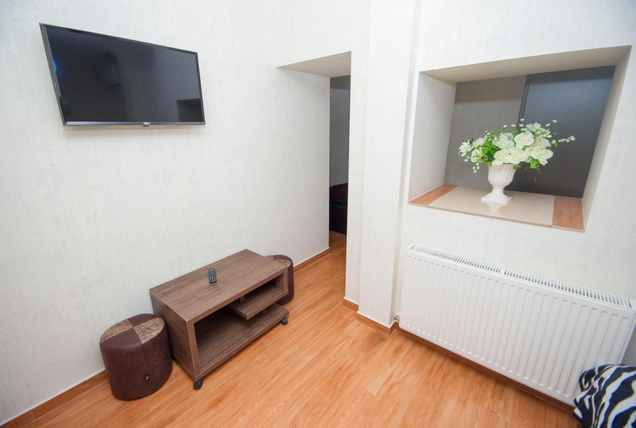 Hotel Elegant 2 Тбилиси Екстериор снимка