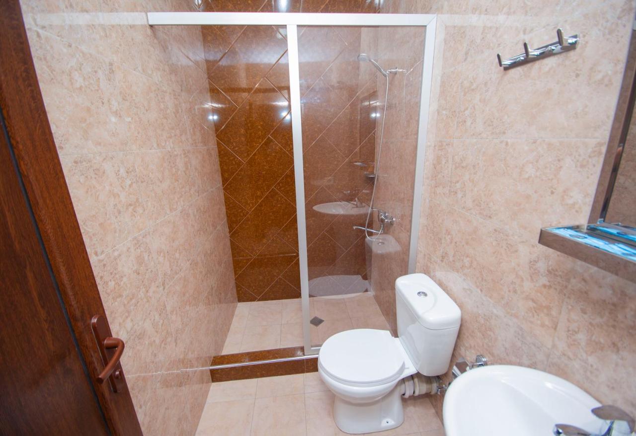 Hotel Elegant 2 Тбилиси Екстериор снимка