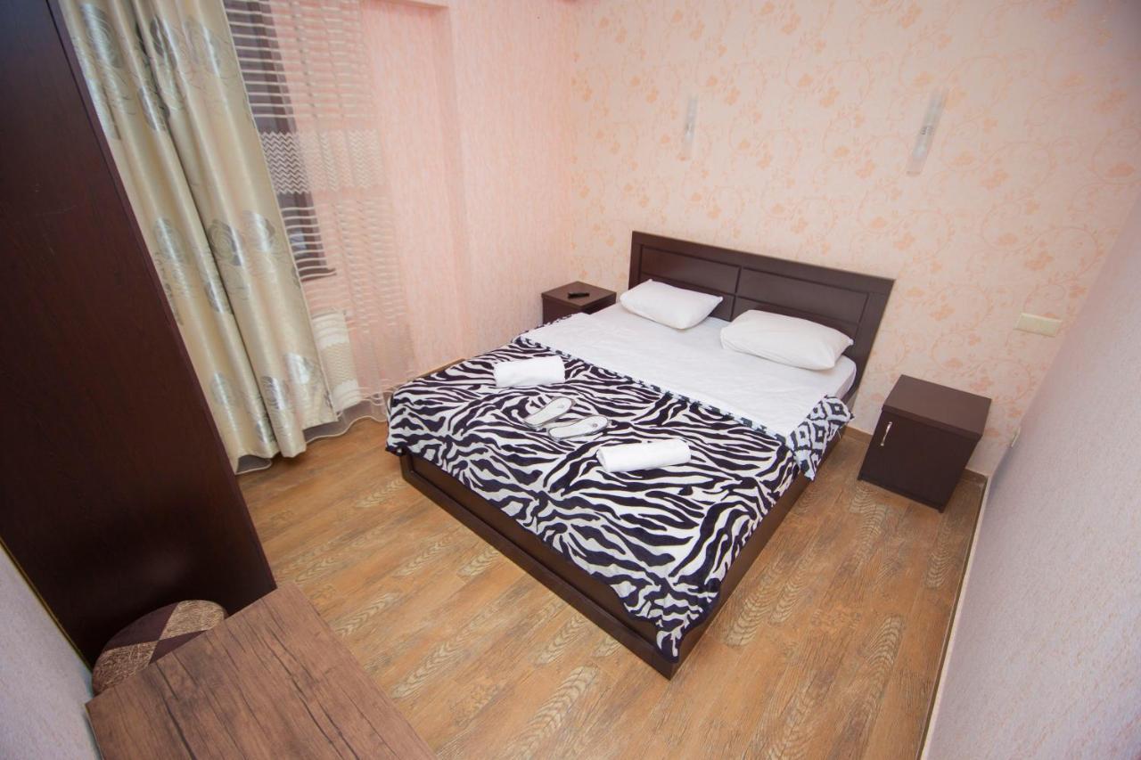 Hotel Elegant 2 Тбилиси Екстериор снимка