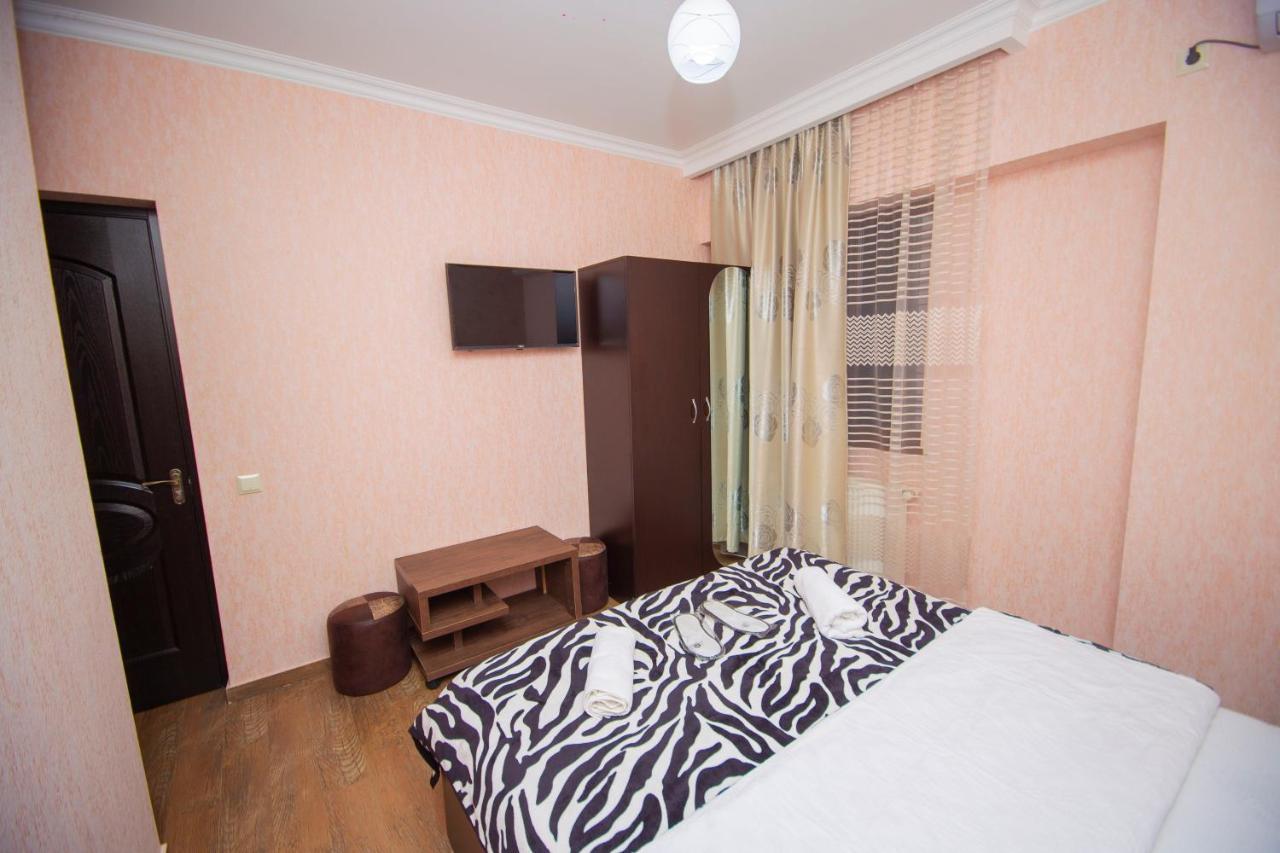 Hotel Elegant 2 Тбилиси Екстериор снимка