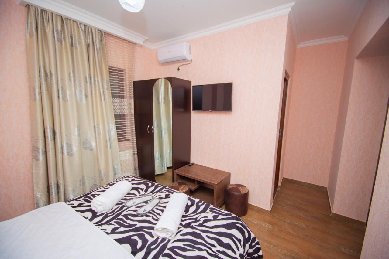 Hotel Elegant 2 Тбилиси Екстериор снимка