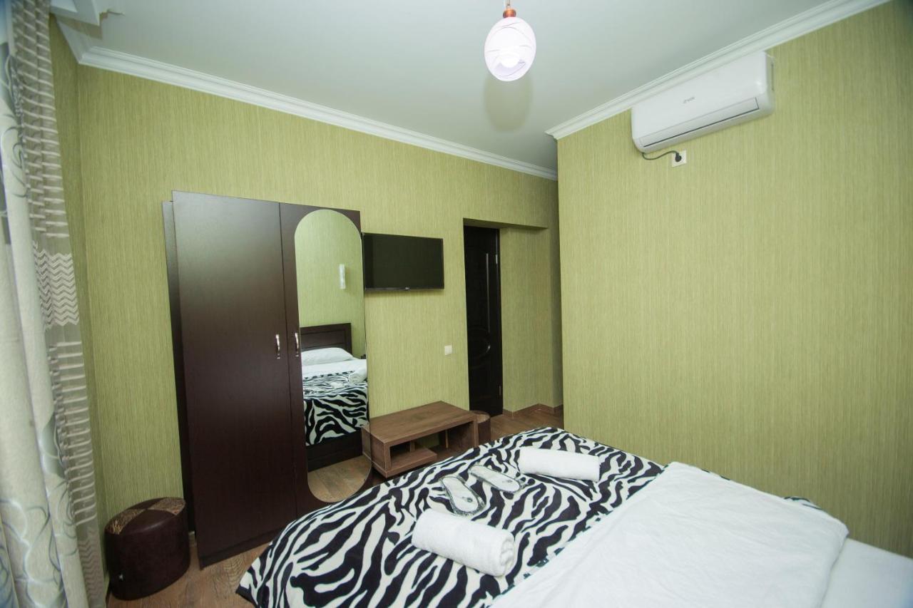 Hotel Elegant 2 Тбилиси Екстериор снимка